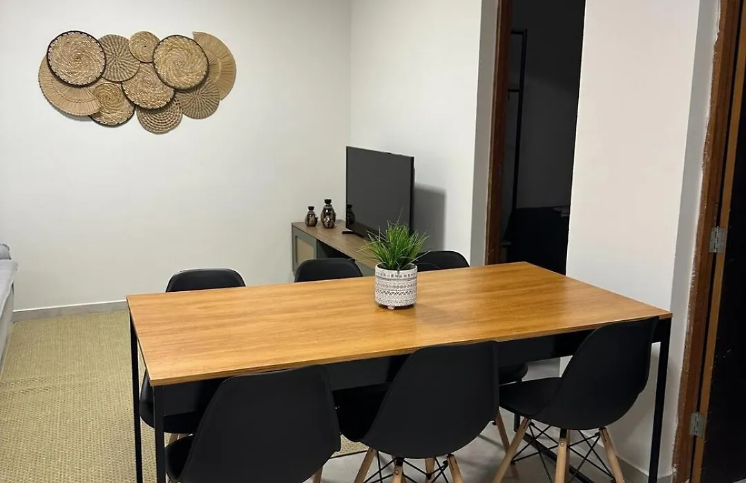 Lindo apartamento térreo, recém reformado em Bertioga-1